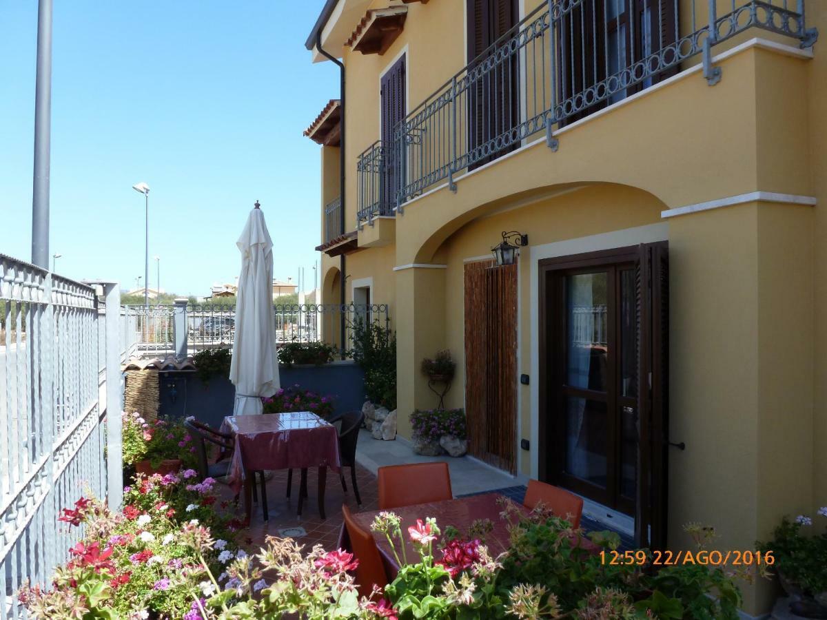 Bed and Breakfast Sogno Di Mare Pula Exterior foto